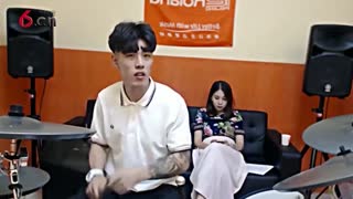 架子鼓表演帅到炸裂 17.07.11