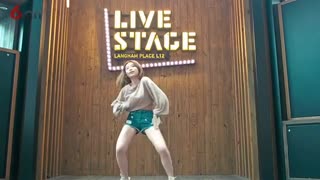 美女大跳性感韩式爵士舞