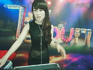 六间房美女主播⒎門★暮歌丫宝聊天视频