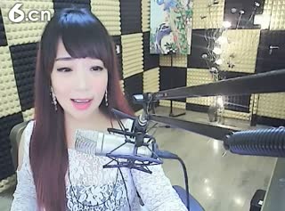 六间房秀场真人主播♬♥瑶♥代理秀唱high歌