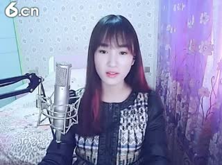 六间房呆萌女主播╰♥小鹿乱撞？秀唱high歌